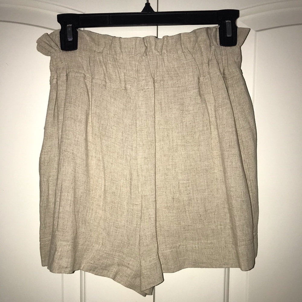 Topshop Paperbag Waist Shorts - Picture 3 of 4
